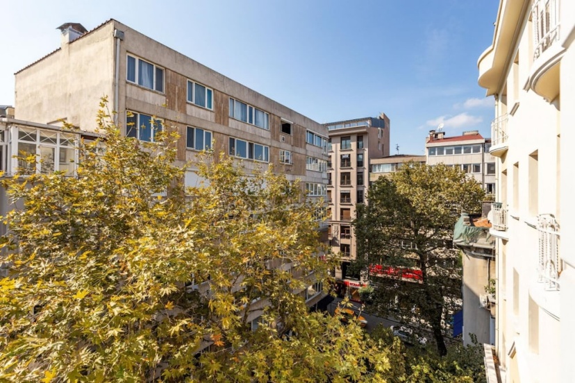 Outstanding Flat With Calming View Nisantasi — отель в Стамбуле, Турция