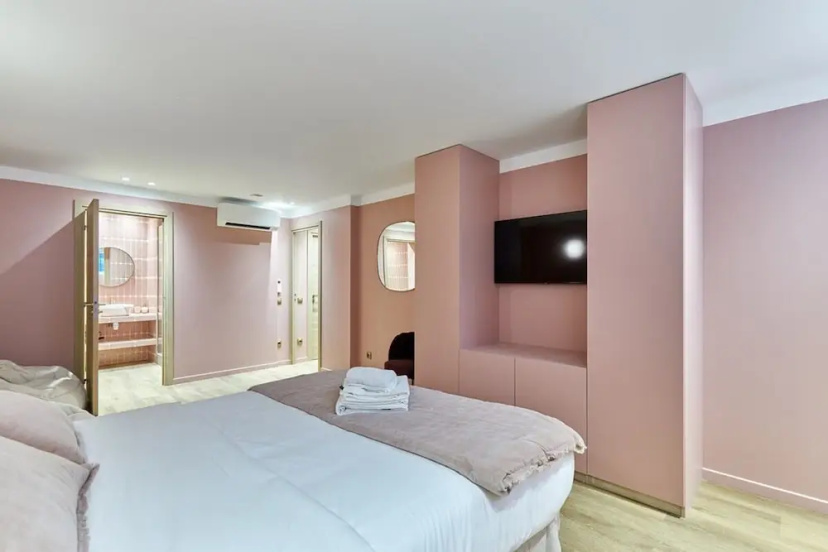 Superb AC Apartment Center of Paris — отель в Париже, Франция