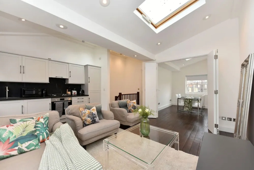 Цены на Oxford Street Marble Arch Style - 55ks в Лондоне