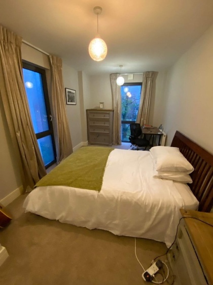 Inviting 2BD Flat W/private Balcony - Battersea! — комфортный отель в Лондоне
