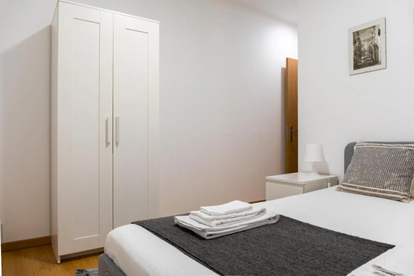 Entrecampos - Two bedroom apartment with Terrace — отель с удобным расположением в Лиссабоне