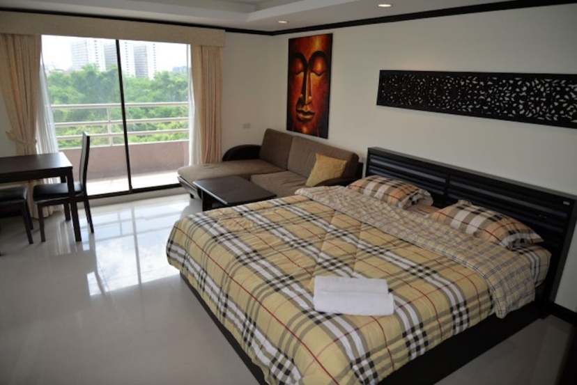 Angket Hip Residence in Jomtien Floor 5 — отель с удобствами в Паттайе