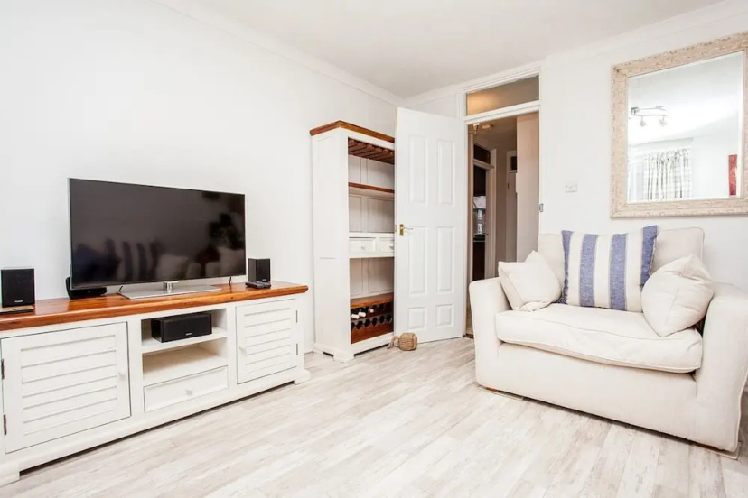Stunning Spacious South London 1 Bed Apartment with Balcony — отзывы гостей и цены