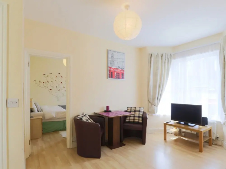 Apartment Harrow 54c — отель с удобным расположением в Лондоне