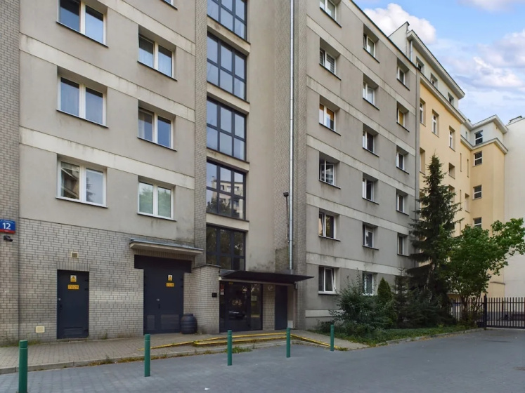 Exceptional Studio for 2 by Renters — отель с удобным расположением в Варшаве