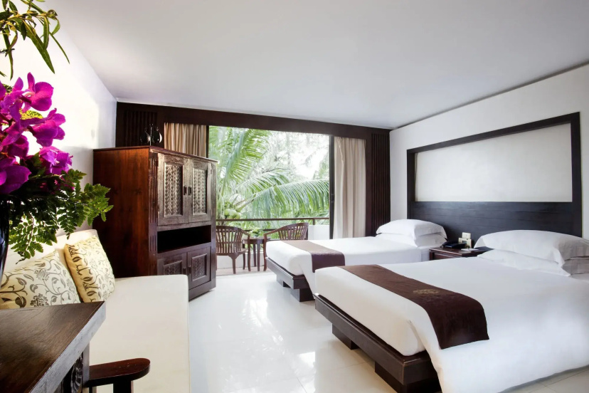 Safari Beach Hotel 3 — отель в Пхукете, Таиланд