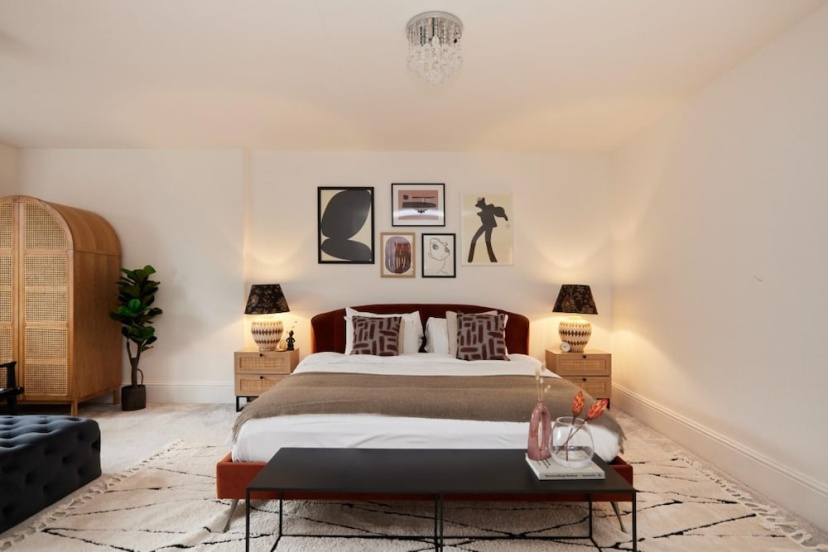 The Redbridge Sanctuary - Spacious 3bdr House With Garden — отель с удобным расположением в Лондоне