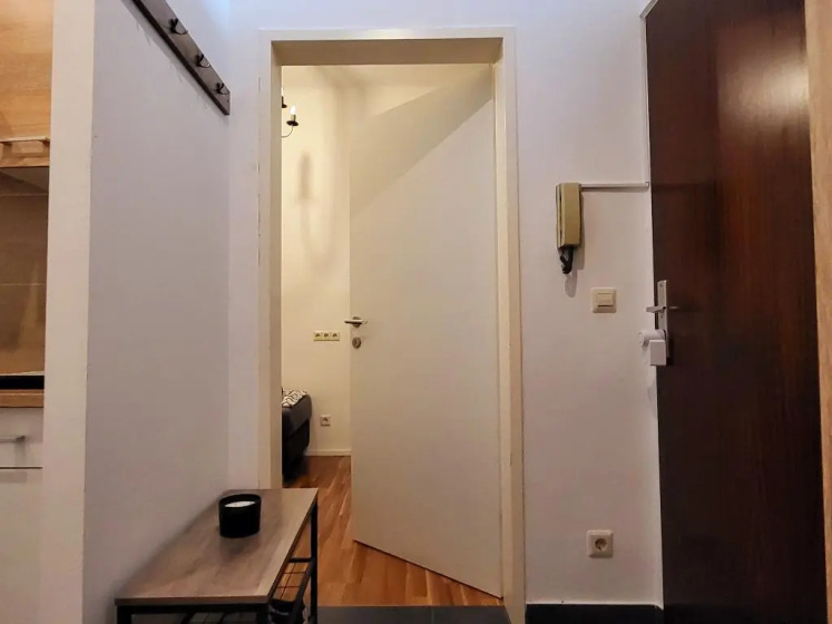 Real Living Apartments Vienna - Schweglerstrasse — отель с удобствами в вене