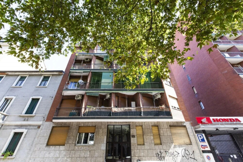 Цены на Certosa 284 in Milano в Милане