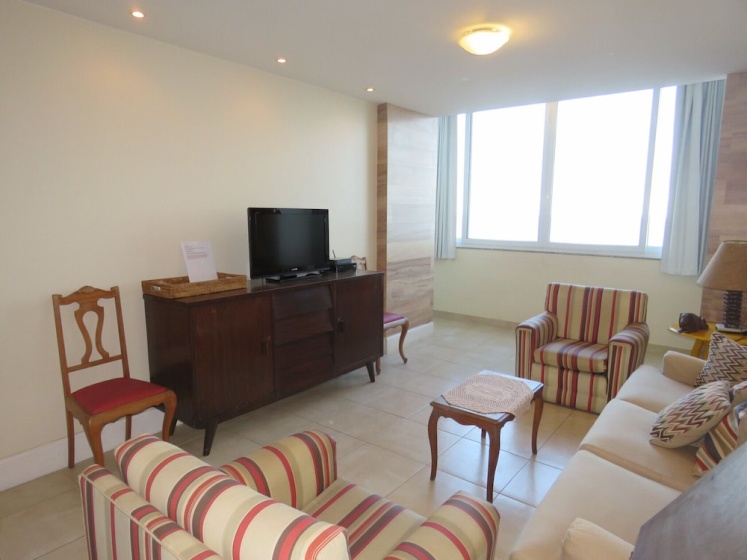Classic in Copacabana Beach View Atl702 — отель с удобным расположением в Рио