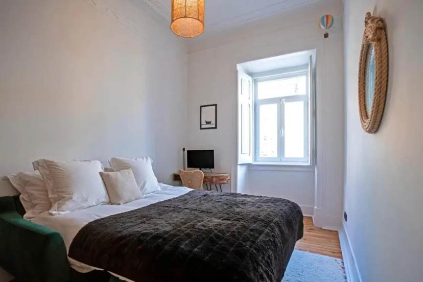 Modern and Luxurious Apartment in Lisbon — отель с удобным расположением в Лиссабоне