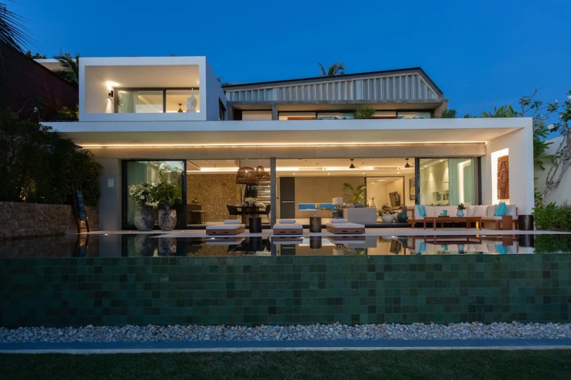 Kerem Luxury Beachfront Villas — отель с удобствами в Кохе