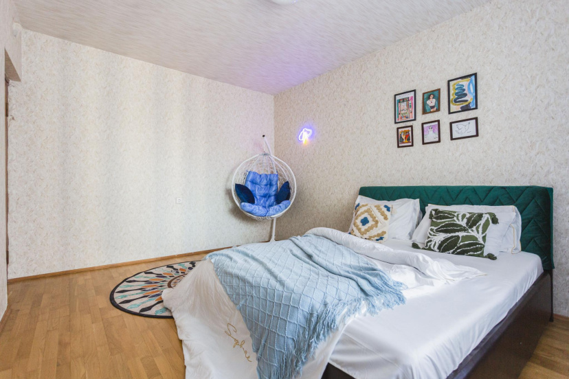 Moment House (Момент Хаус) на проспекте Советский 98 — забронировать отель в Москве
