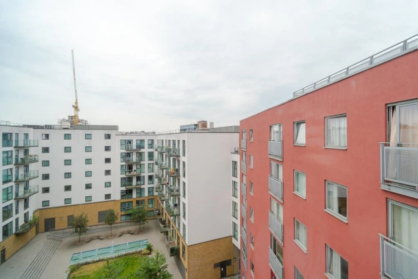 Great Sized Quirky 1 Bedroom Apartment — отель с удобствами в Лондоне