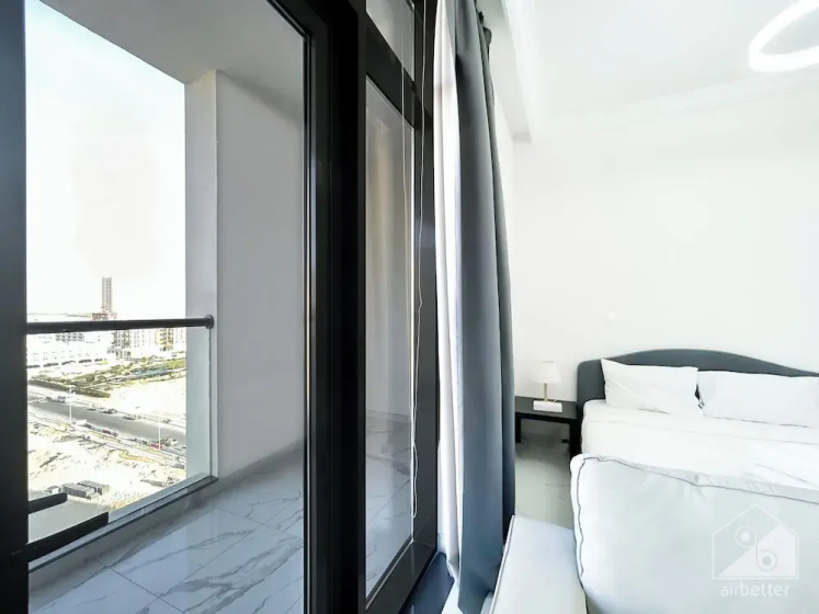 Spacious Studio With Balcony in AL Majan — забронировать отель в Дубае