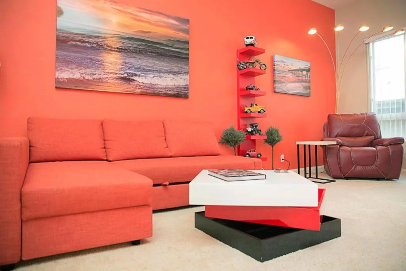 Цены на HOLYWOOD HILLS Studio !!! в Лос-Анджелесе