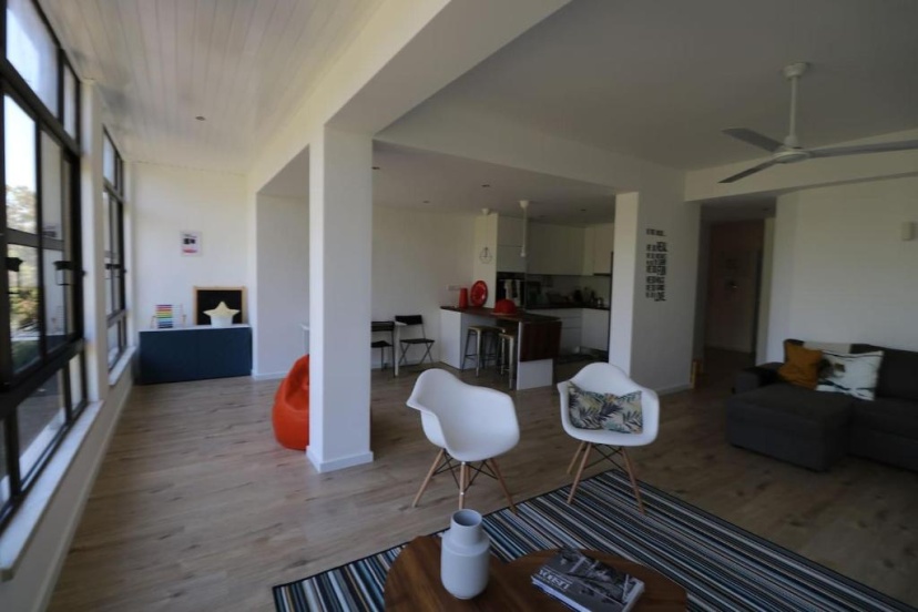 Treetops Lisbon Apartment — отель в Лиссабоне, Португалия