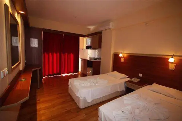 Privato Suites And Apartments — отель с удобным расположением в Чешме