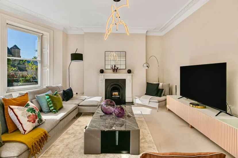 8 Million Home Cadogan Square Access — комфортный отель в Лондоне