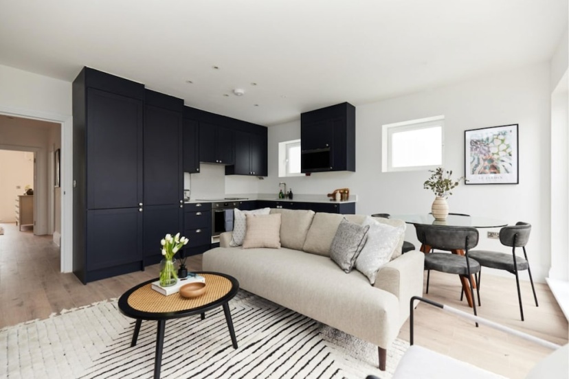 The Wembley Park Wonder - Charming 2bdr Flat With Balcony — забронировать отель в Лондоне