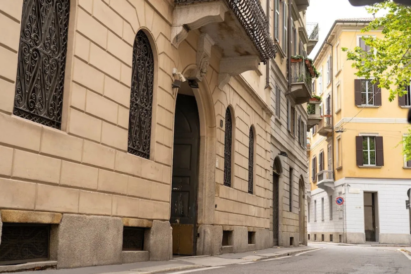 The Best Rent - Cozy apartment in Milan downtown — комфортный отель в Милане