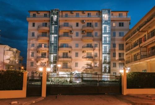 City Apartments — забронировать отель в Будва
