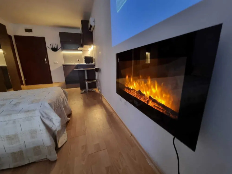 Mountain Paradise 2 - Quiet Cosy Studio - Balcony, Wifi — отель с удобствами в Банско