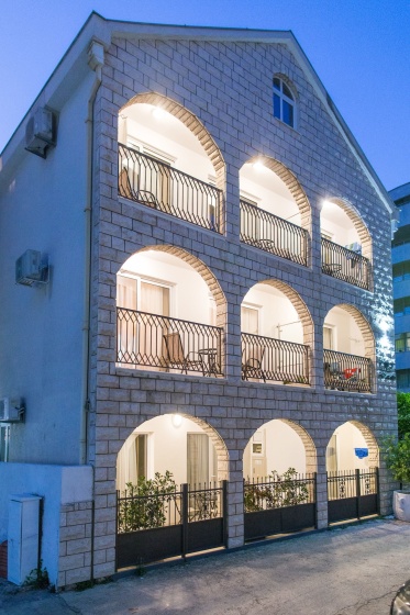 Villa DiEden — комфортный отель в Будва
