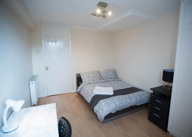 Цены на Cosy 2 bedroom Apartment Close to Hyde Park в Лондоне