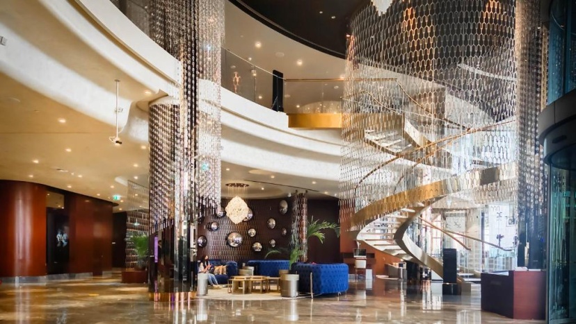 KeyHost - Luxury 3 BR Apt in Paramount Towers by Damac - K3850 — отель с удобствами в Дубае