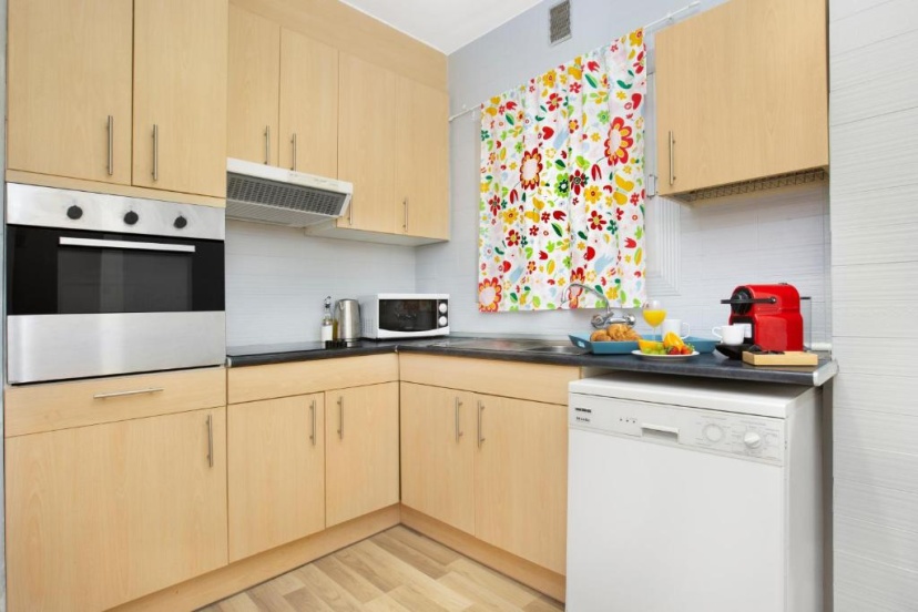 Stay U-nique Apartment Sardenya II — отель с удобным расположением в Барселоне