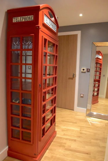 Stunning 2 Bedroom Apartment in Central London — отель с удобствами в Лондоне