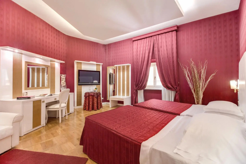 Relais Fontana di Trevi — отель с удобствами в Риме