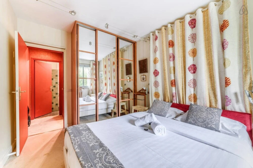 Cosy Apartment With Balcony - Trocadéro — отель в Париже, Франция