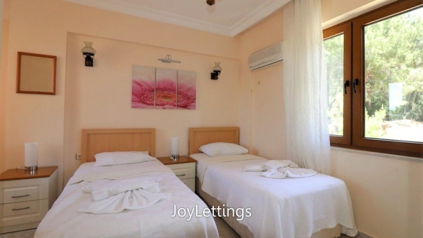 Villa AX07 by JoyLettings — отель с удобствами в Олюдениз