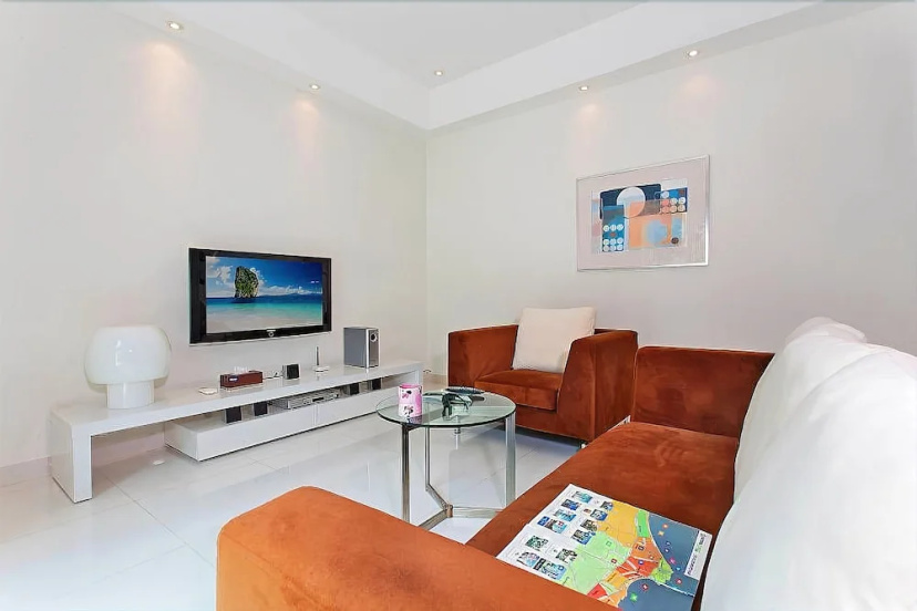 Neo Grand Villa 3 Bedrooms — комфортный отель в Паттайе