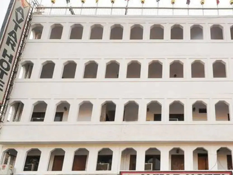 Hotel Avtar At New Delhi Railway Station — забронировать отель в Дели