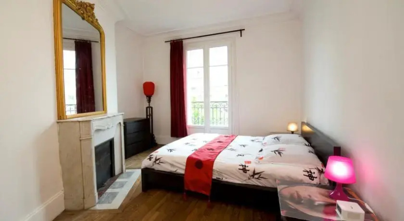 Family Buttes Chaumont Flat — комфортный отель в Париже