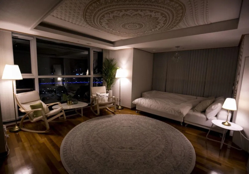 SJ Tailored Serviced APT 3min Walk From Seoul STN 3 — отель в Сеул, Южная Корея