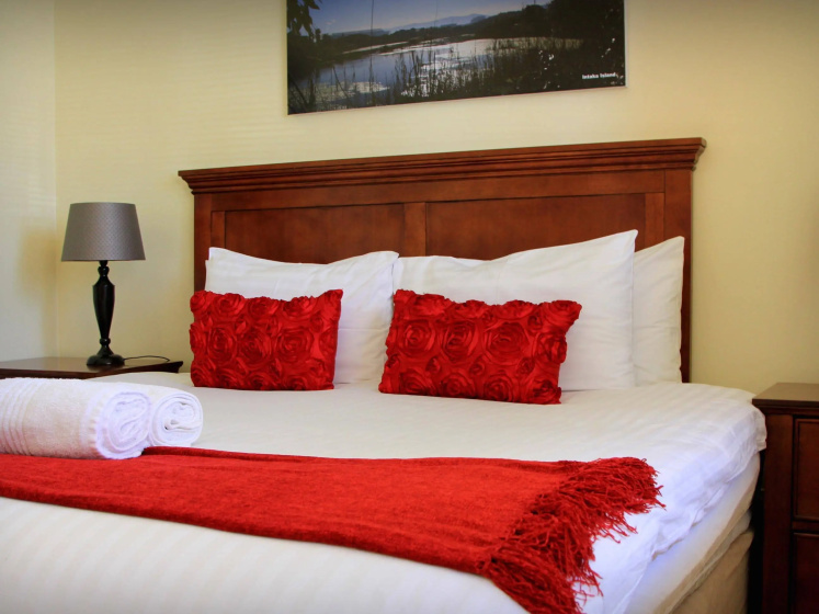 Majorca Self-Catering Apartments — забронировать отель в Кейптауне