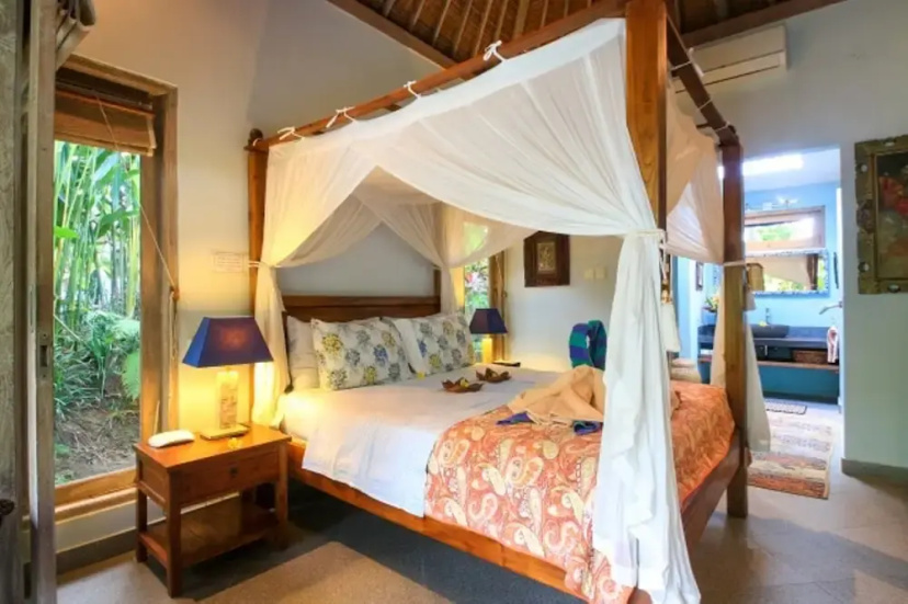Bungalow Jepunbest Breakfast in Bali — отель с удобствами в Убуде