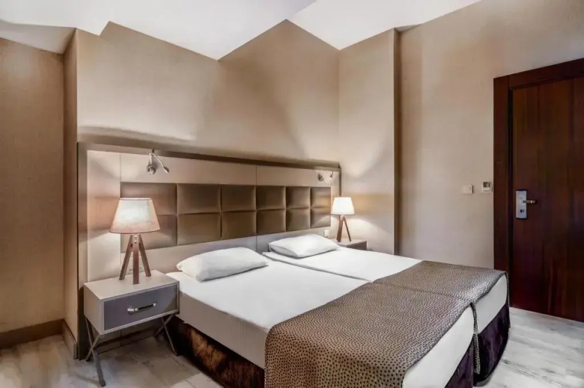 Ring Beach Hotel — забронировать отель в Белдиби