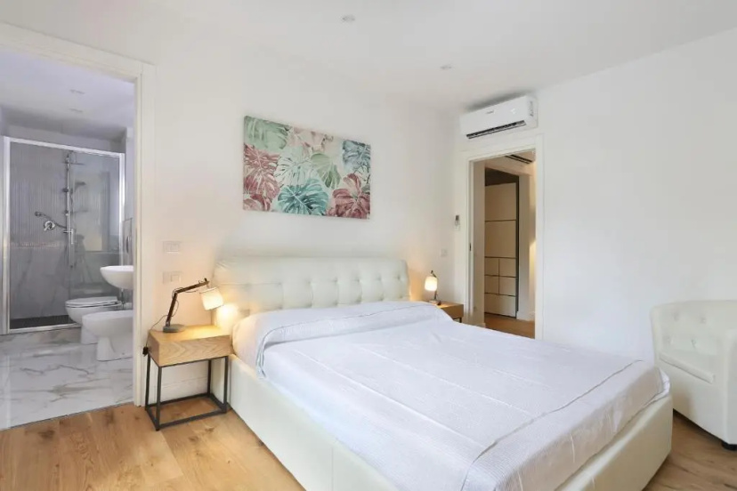 La Marmora 3 bedroom apartment near Galleria dell'Accademia — отель в Флоренции, Италия