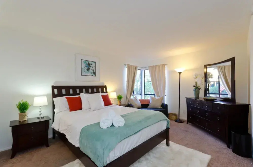 LA037 2 Bedroom Apartment By Senstay — забронировать отель в Лос-Анджелесе