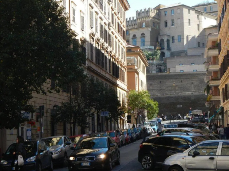 Vatican Apartment 3 — отель в Риме, Италия