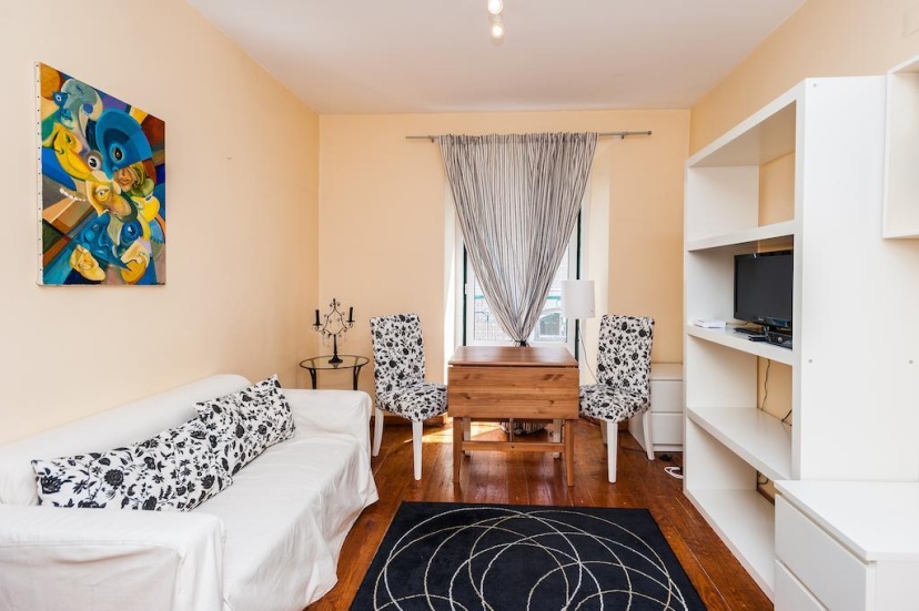 ShortStayFlat Central Apartments - Cais do Sodre — отель в Лиссабоне, Португалия
