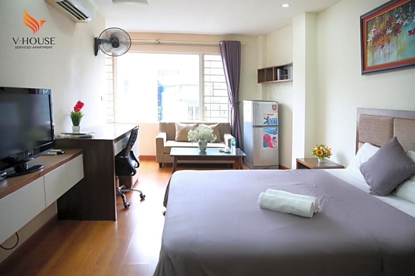 V House 1 Serviced Apartment — забронировать отель в Ханое