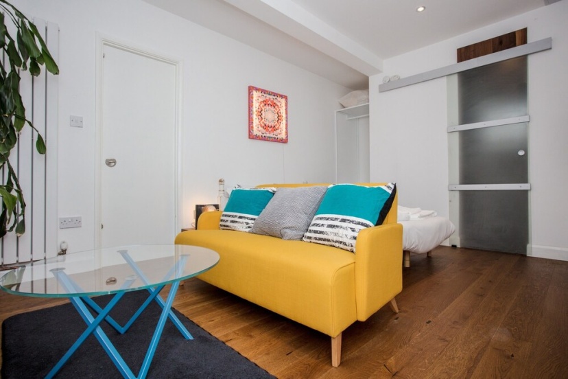 1 Bedroom Apartment in Limehouse London — отель с удобным расположением в Лондоне