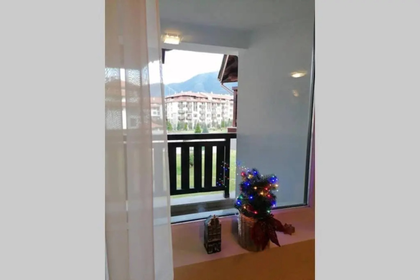 Sunny studio apartment - few steps from Gondola — отзывы гостей и цены