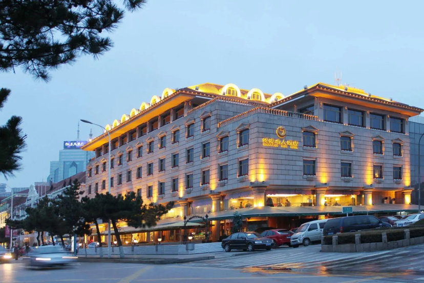 Qingdao Oceanwide Elite Hotel — забронировать отель в Циндао